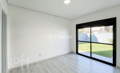 Image 9 - 888758