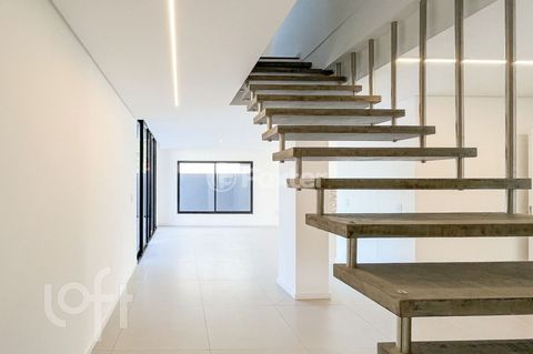 Image 3 - 888758