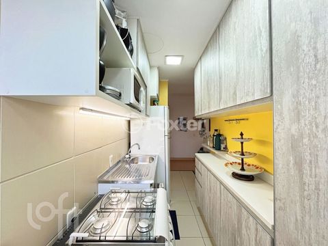 Image 5 - 888769