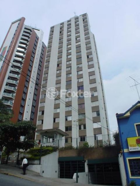 Image 1 - 888770