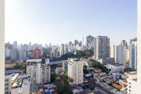 Image 13 - 888770