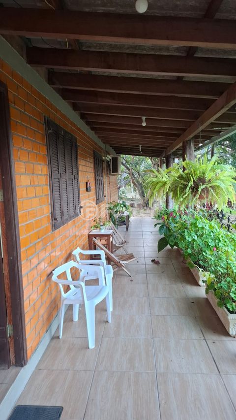 Image 1 - 888782