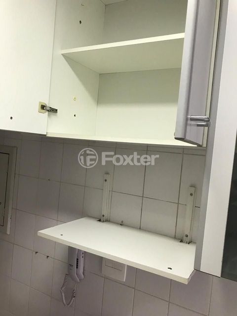 Image 10 - 888794