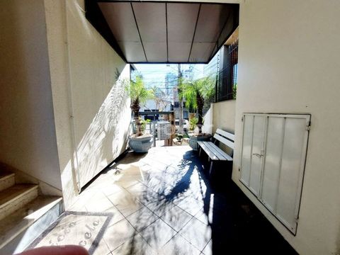 Image 16 - 888807