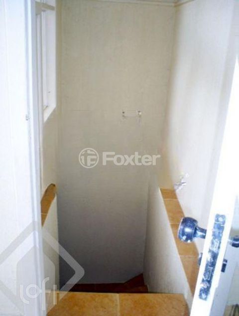 Image 4 - 888866