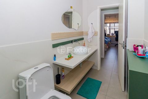 Image 17 - 888920