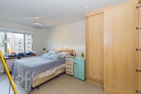 Image 9 - 888920