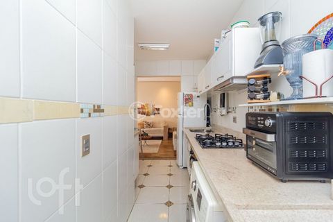 Image 11 - 888922