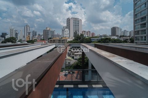 Image 12 - 888932