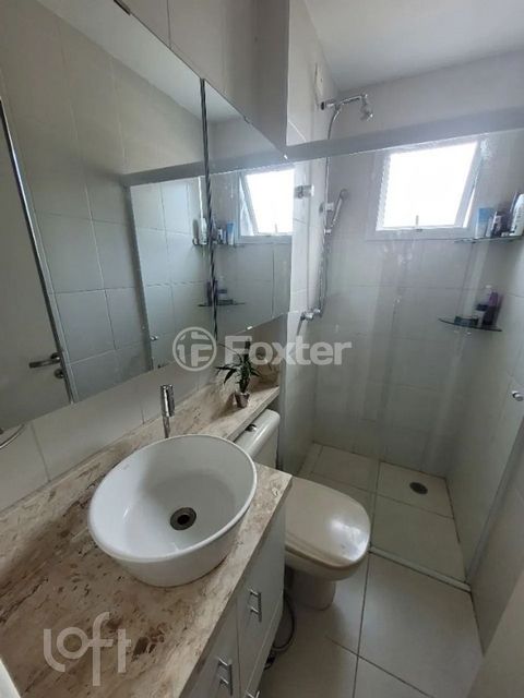 Image 9 - 888948
