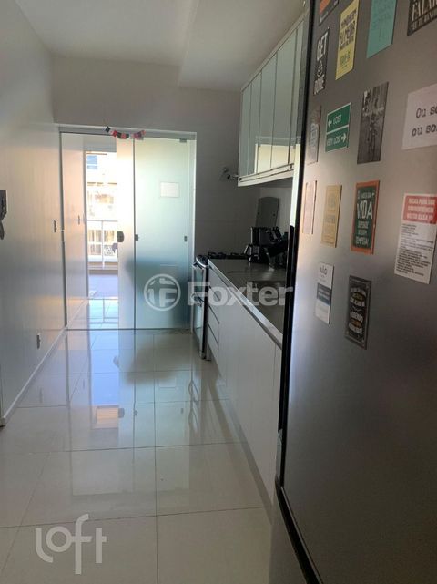 Image 8 - 888966