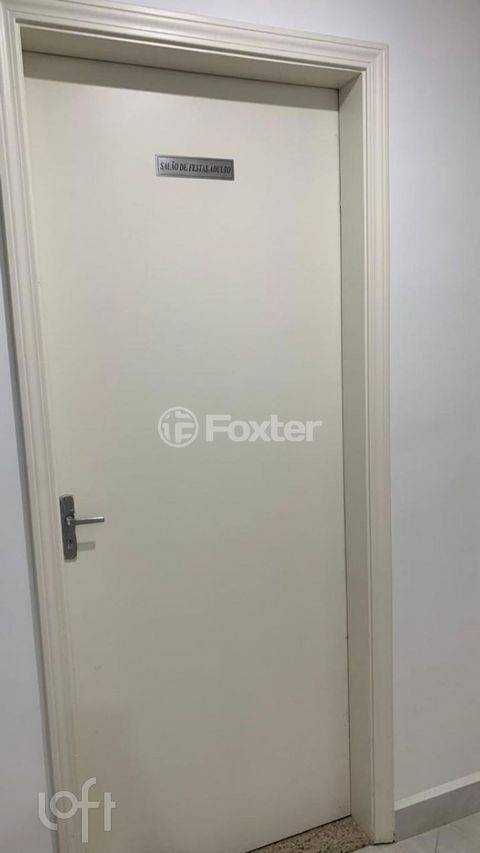 Image 12 - 888968