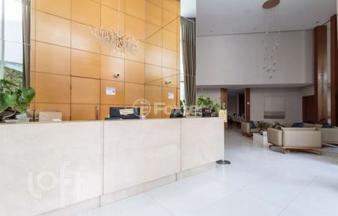 Image 11 - 888978