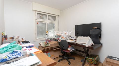 Image 10 - 888988