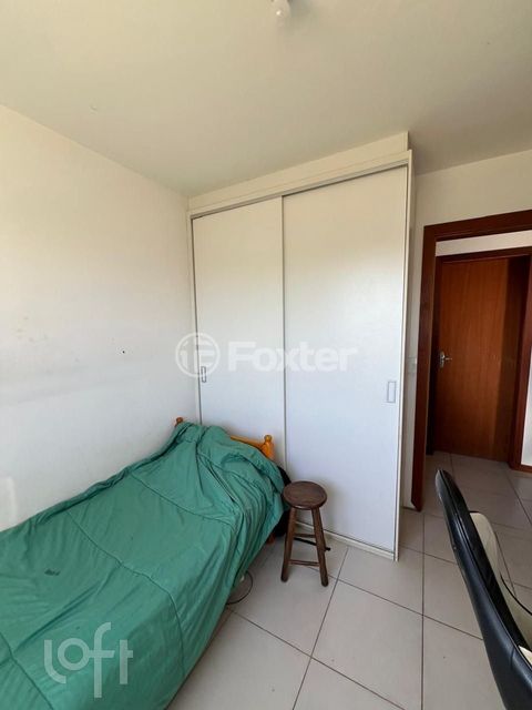 Image 7 - 888996