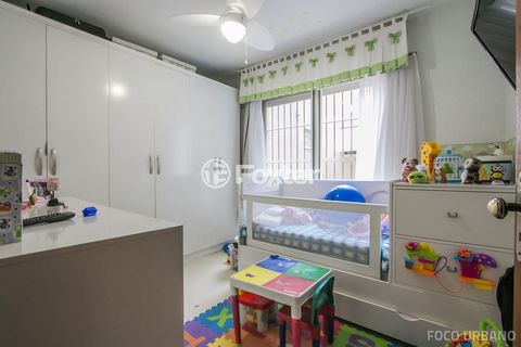 Image 9 - 889004