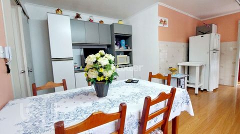 Image 9 - 889008