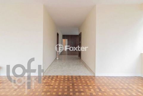 Image 1 - 889077