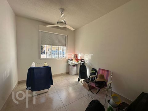 Image 6 - 889139
