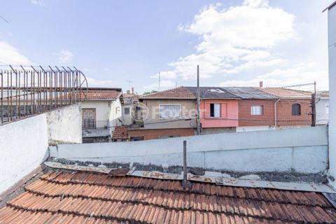 Image 9 - 889144