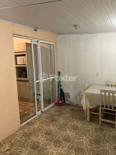 Image 7 - 889152