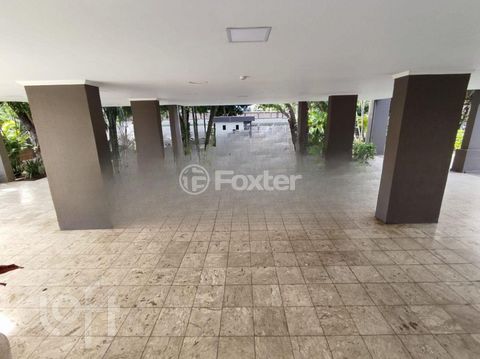 Image 8 - 889291