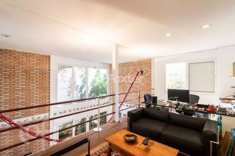 Image 3 - 889307