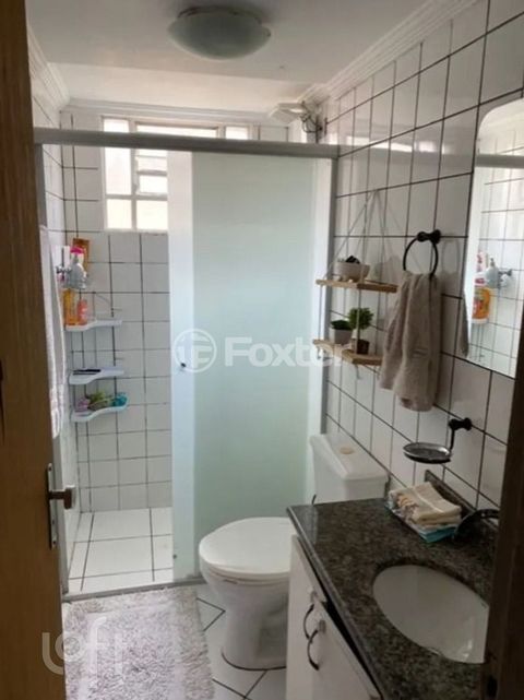 Image 7 - 889331