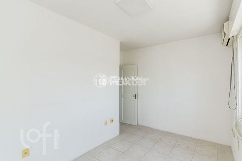 Image 11 - 889345