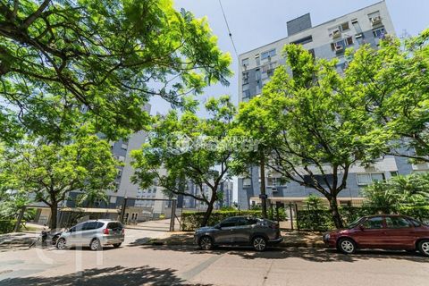 Image 7 - 889345