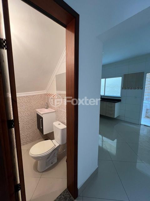 Image 7 - 889375