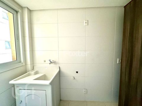 Image 7 - 889376