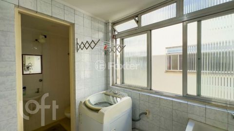 Image 6 - 889399