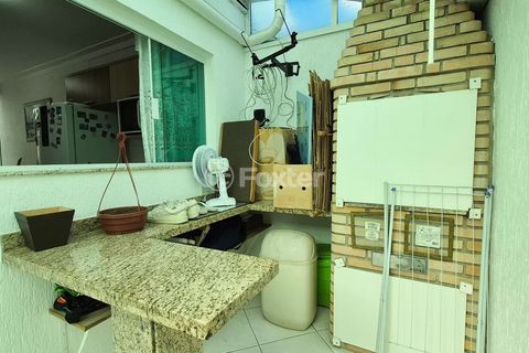 Image 11 - 889446