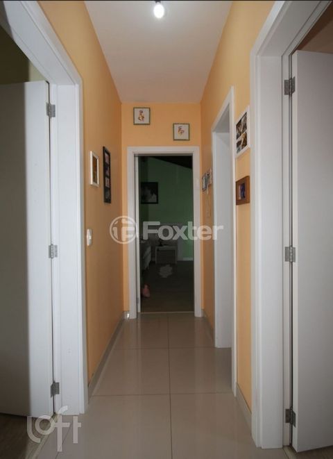 Image 11 - 889451