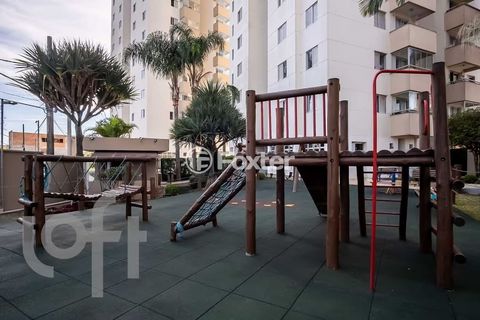 Image 7 - 889460