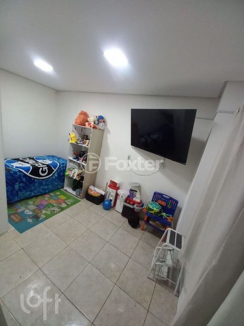 Image 9 - 889461