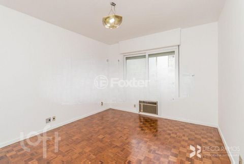Image 19 - 889469