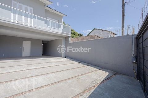 Image 0 - 889500