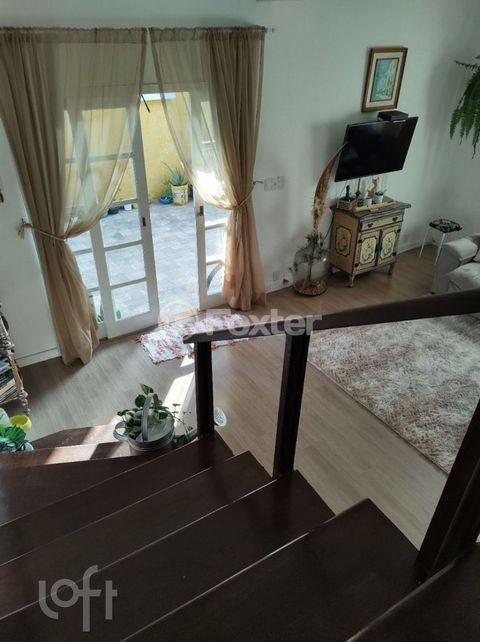 Image 9 - 889502