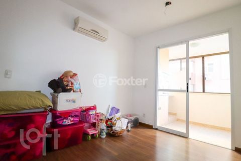 Image 1 - 889521