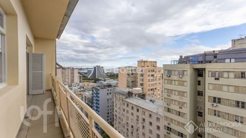 Image 10 - 889525