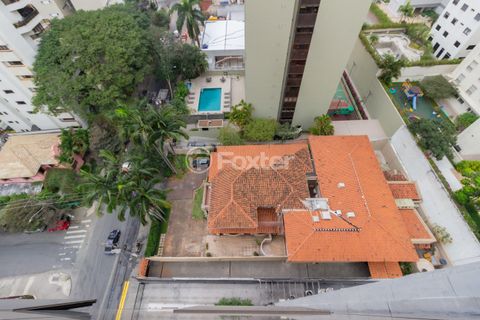 Image 10 - 889532