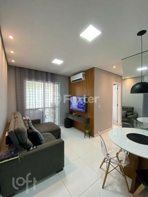 Image 9 - 889554