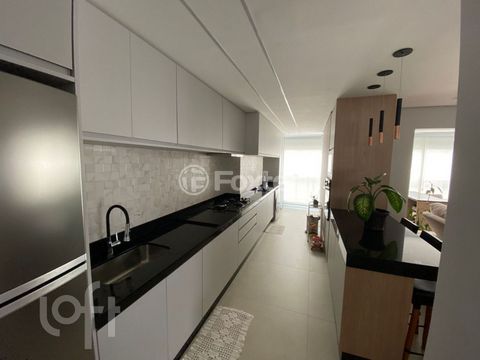 Image 7 - 889565