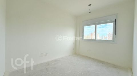 Image 11 - 889579