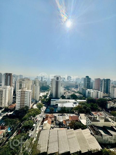 Image 15 - 889601