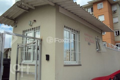 Image 9 - 889606