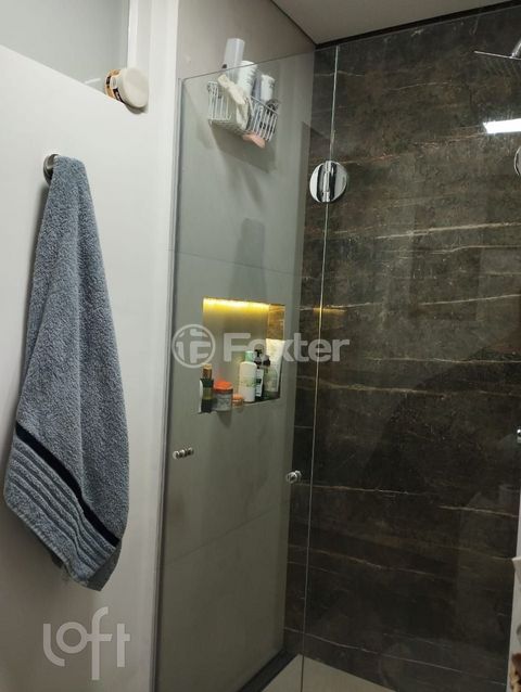 Image 7 - 889622