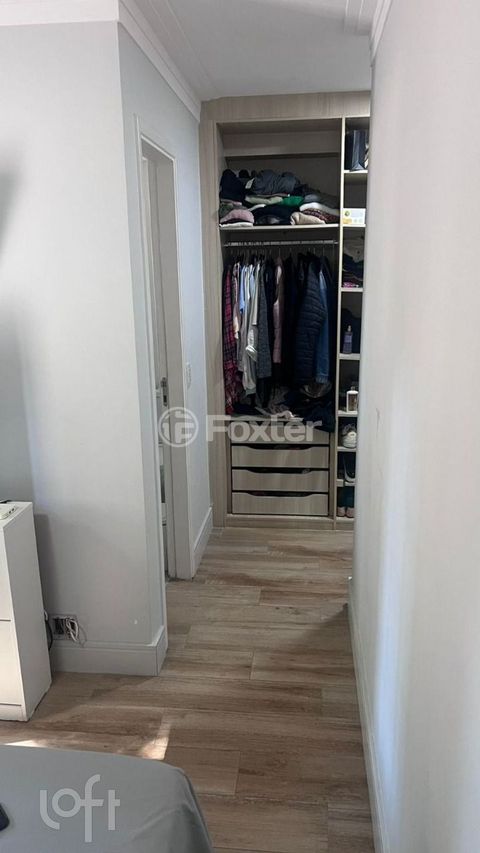 Image 7 - 889634
